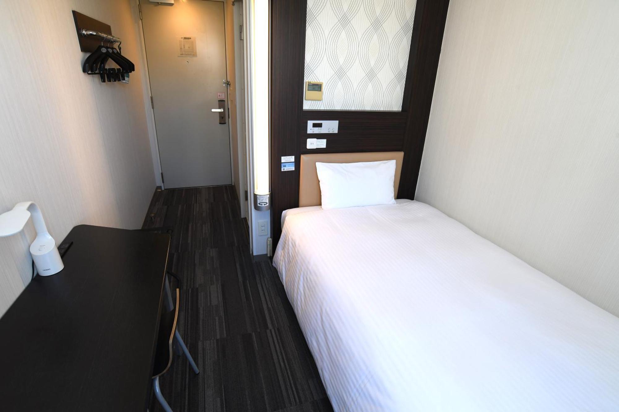 R&B Hotel Tokyo Toyocho Eksteriør billede